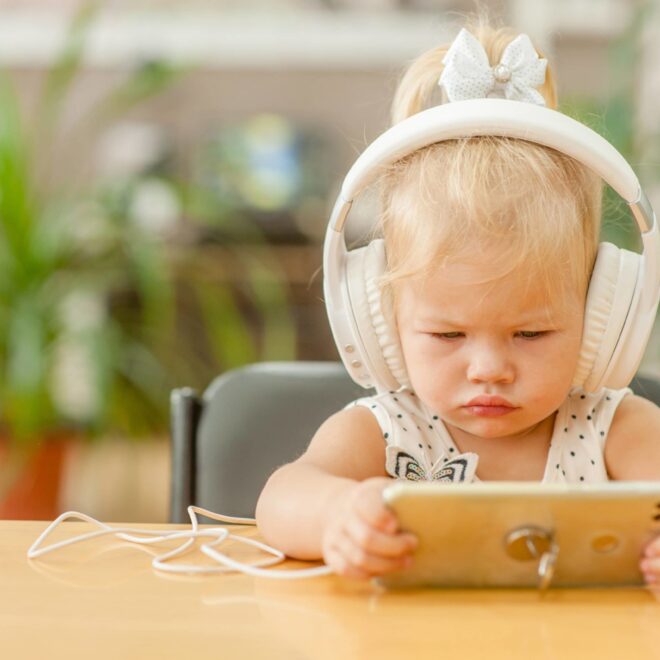 Neue Welt: Wenn der Medienkonsum für Kinder wichtiger wird, als das Spielen