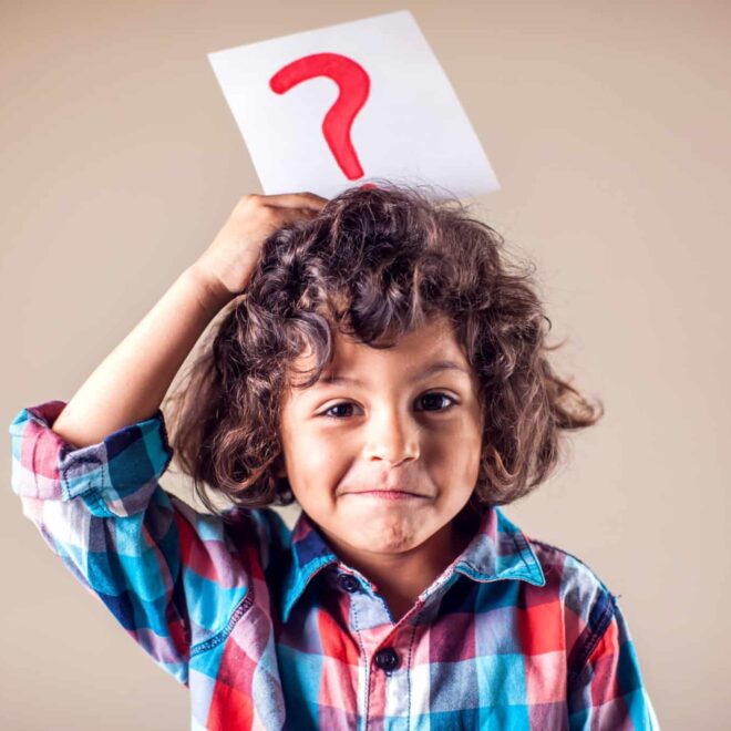 Die spannendsten Kinderfragen mit passenden Antworten für Eltern